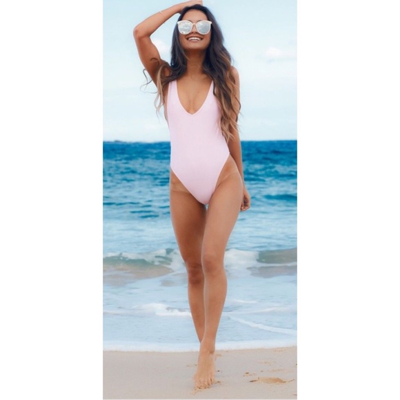 Topshop Other - Topshop Pamela one pio